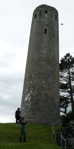 Clomacnoise_round_tower